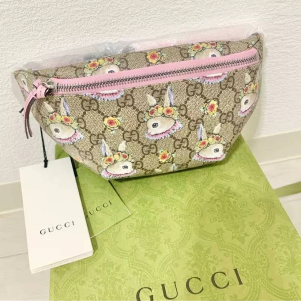 AUTHENTIC GUCCI Higuchi Yuko Bunny Collection Belt Bag